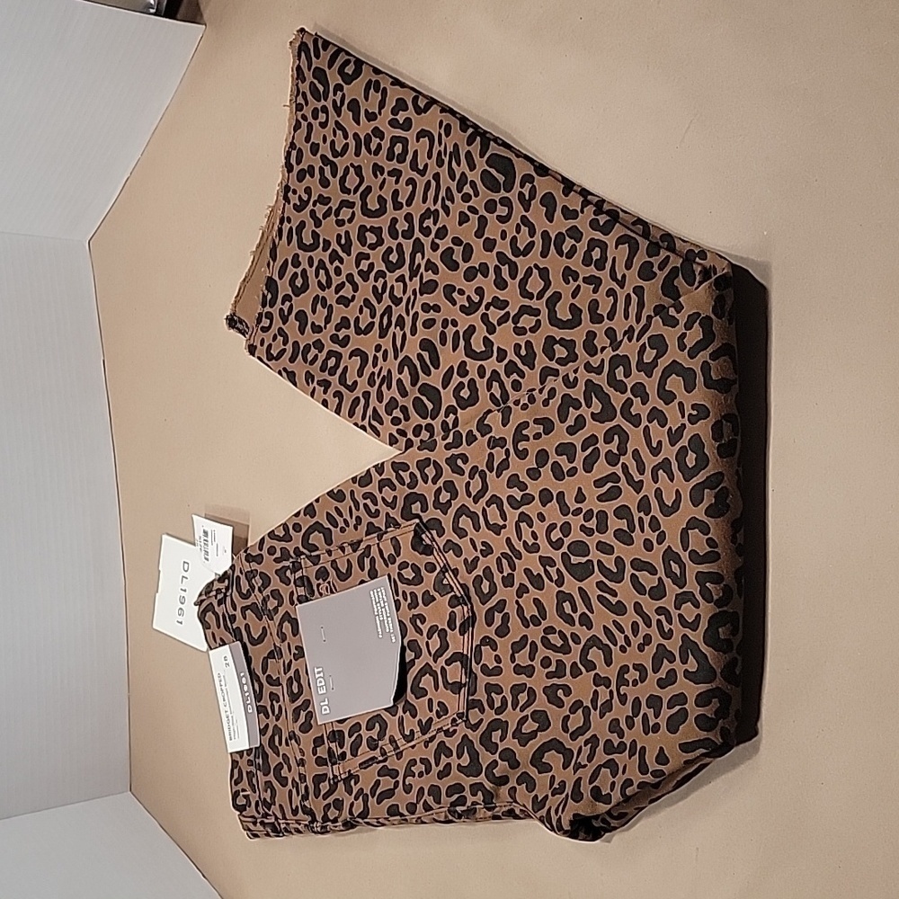 DL1961 Bridget Cropped High-Rise Bootcut Jeans in Jaguar Print, Size 28, NEW